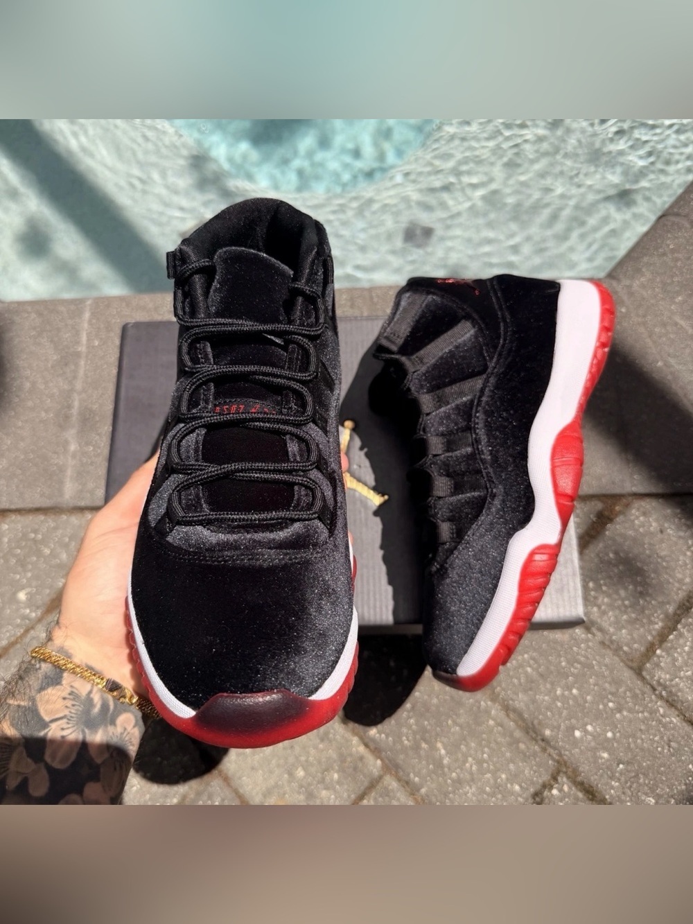 NIKE AIR JORDAN 11 WOMEN’S SIZE 9.5 RETRO BRED VELVET BLACK DB5457-061 RARE - Picture 2 of 5